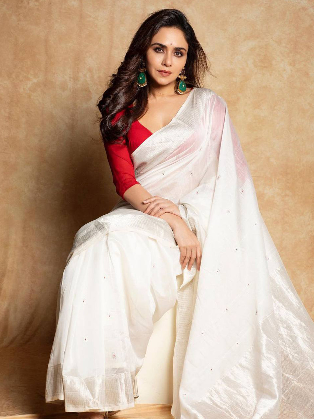 

AVANSHEE Ethnic Motifs Woven Design Zari Silk Cotton Banarasi Saree, White