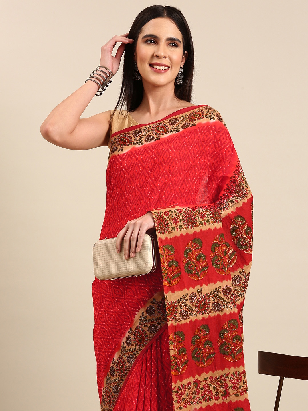 

SHANVIKA Printed Pure Cotton Saree, Red