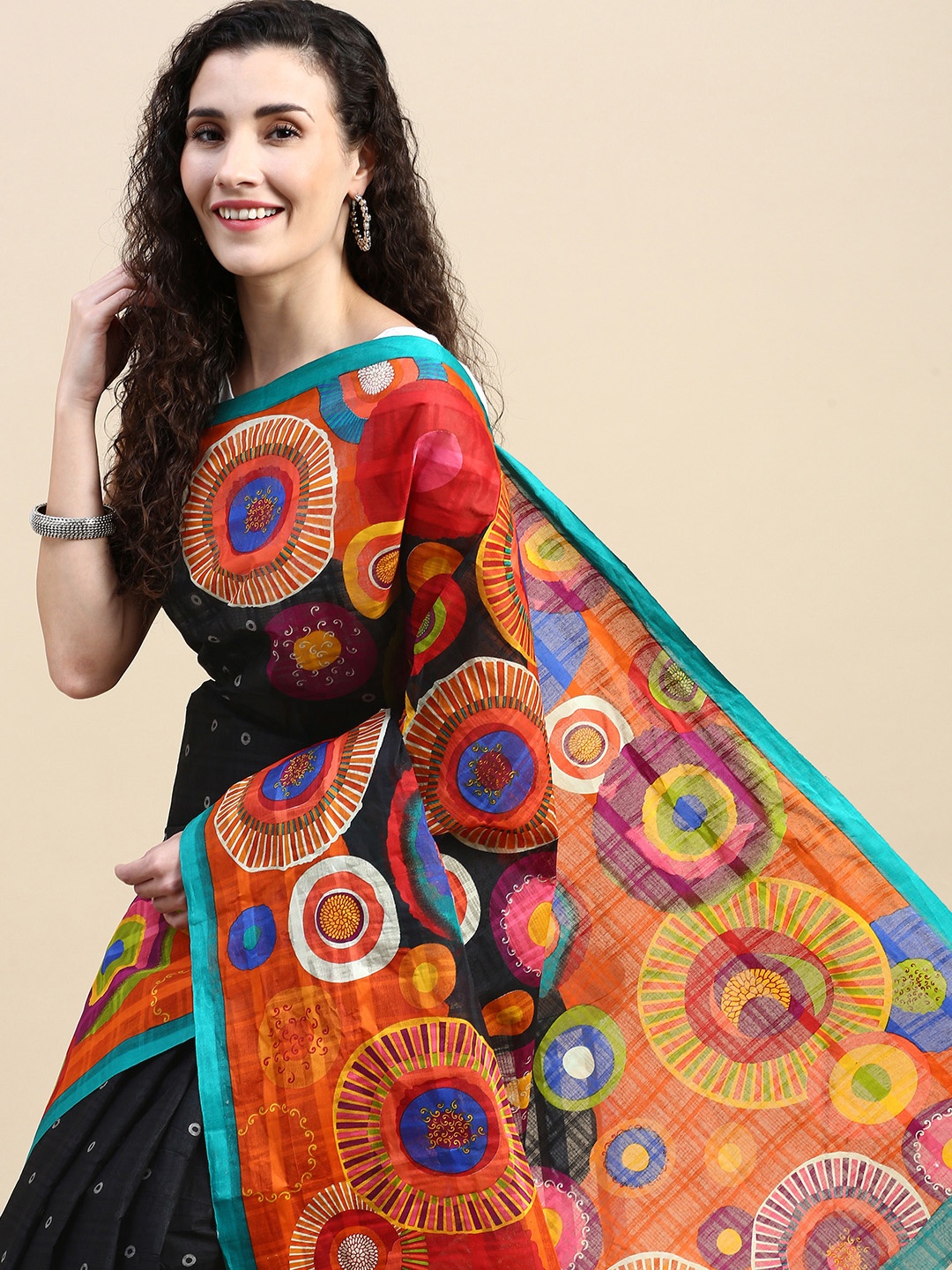 

SHANVIKA Printed Pure Cotton Saree, Black