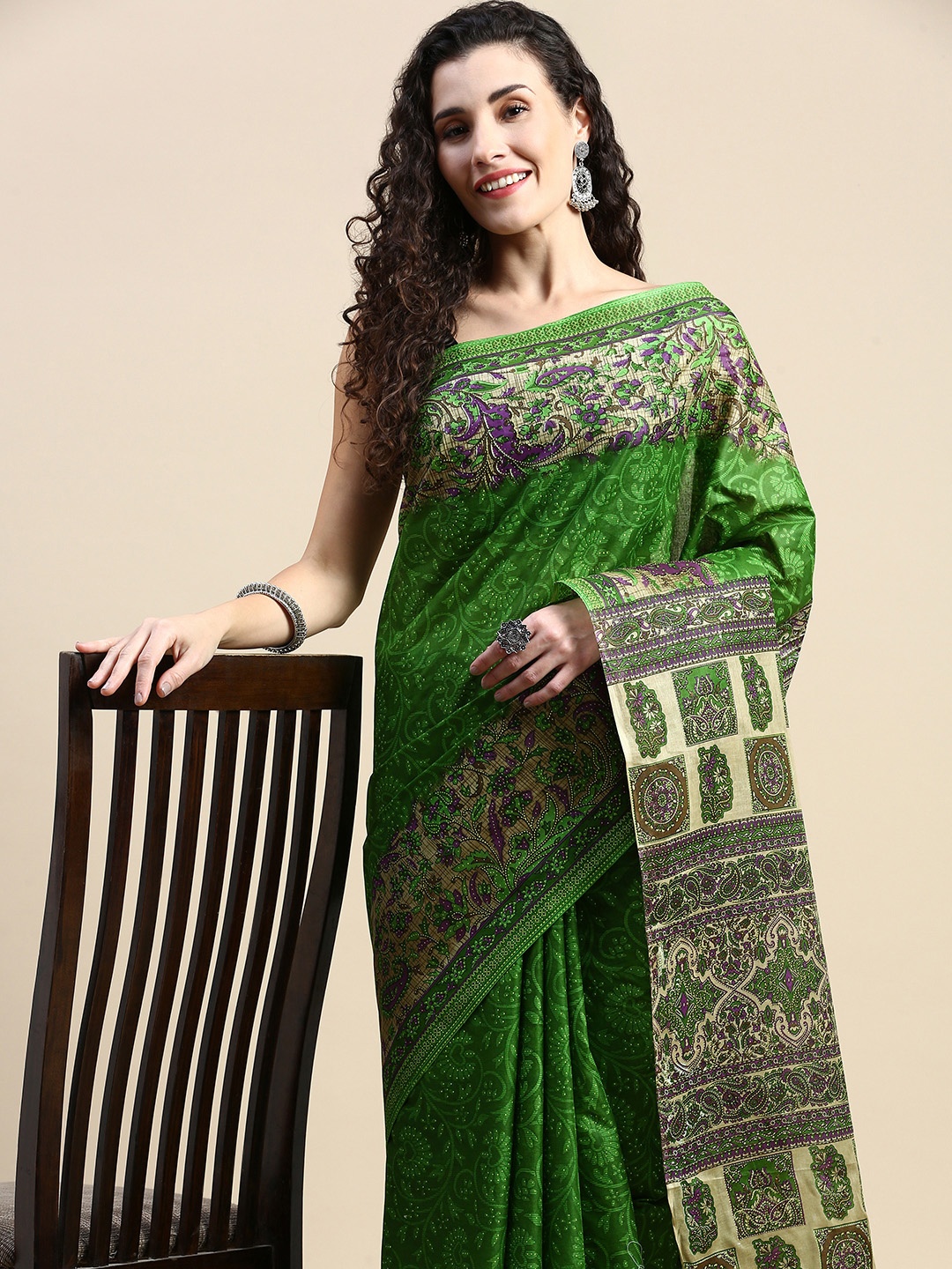 

SHANVIKA Floral Pure Cotton Saree, Green