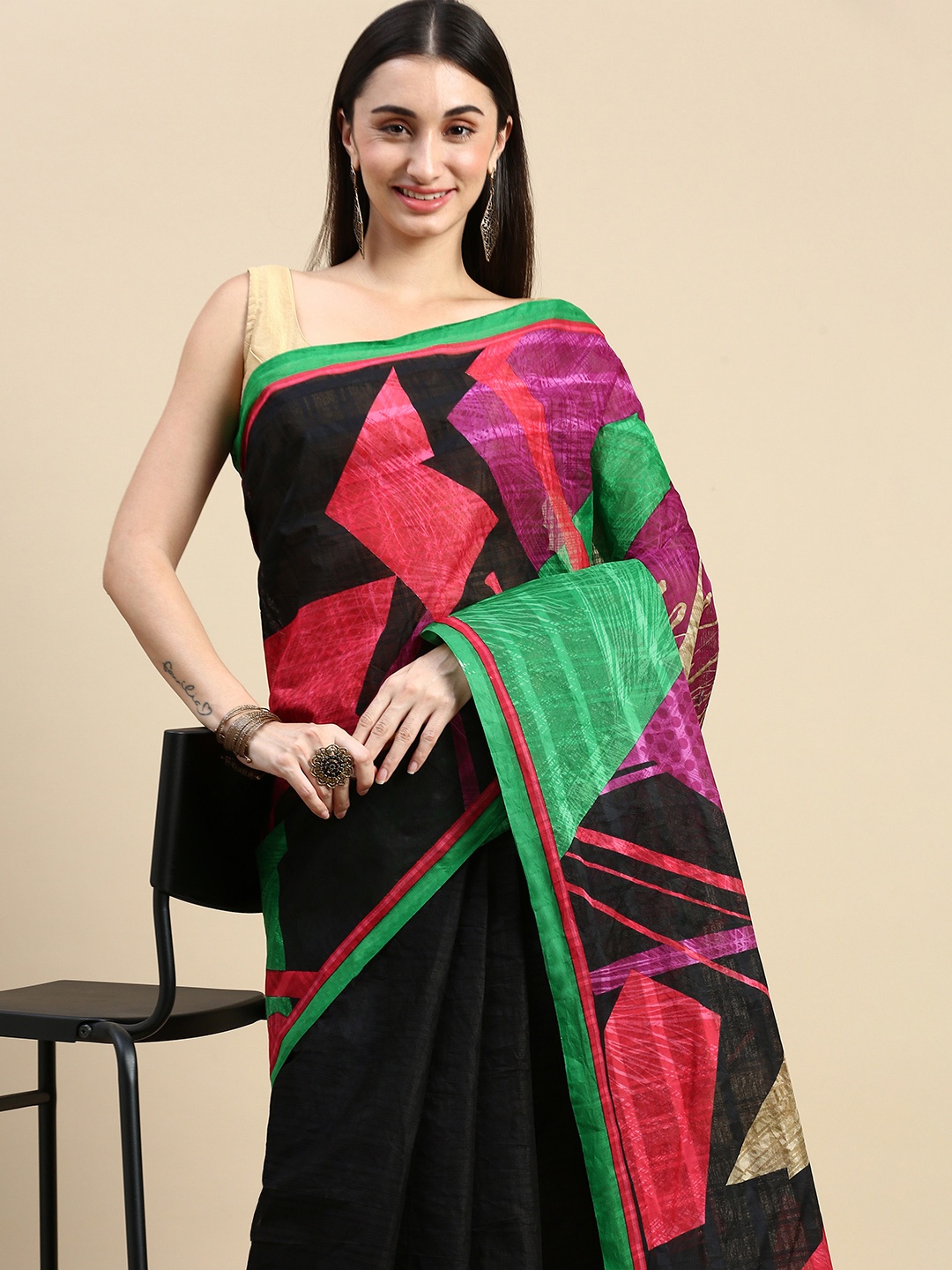 

SHANVIKA Printed Pure Cotton Saree, Black