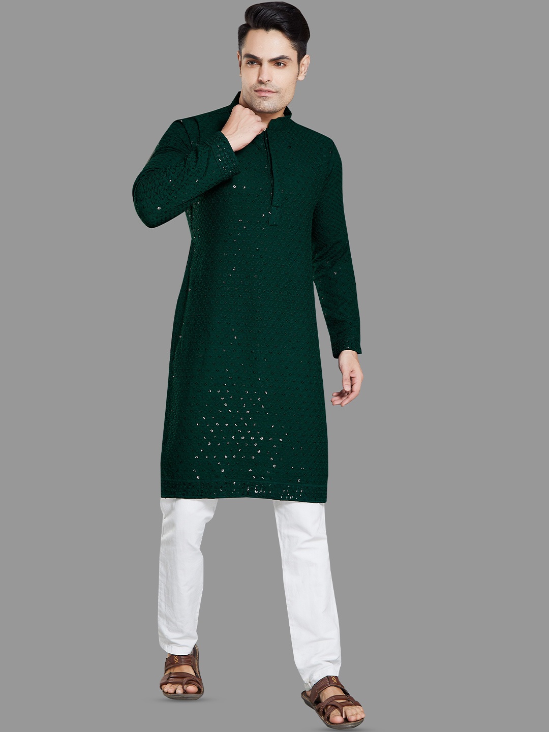 

Rani Saahiba Geometric Embroidered Mandarin Collar Sequinned Straight Kurta, Green