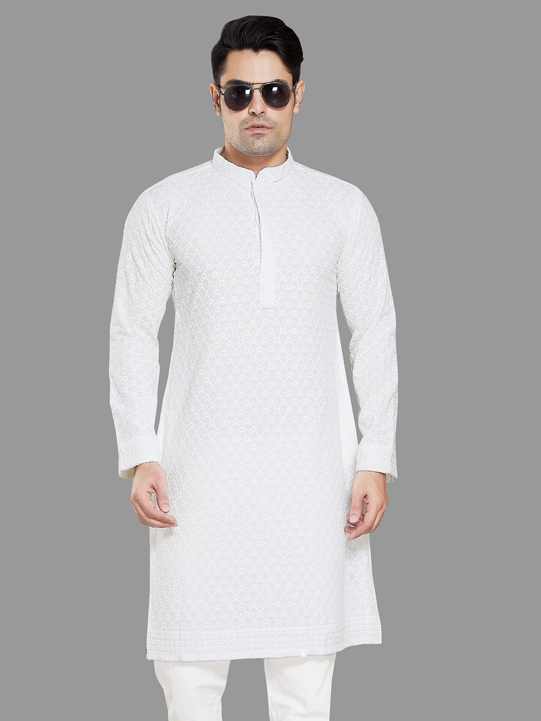 

Rani Saahiba White Ethnic Motifs Thread Work Kurta