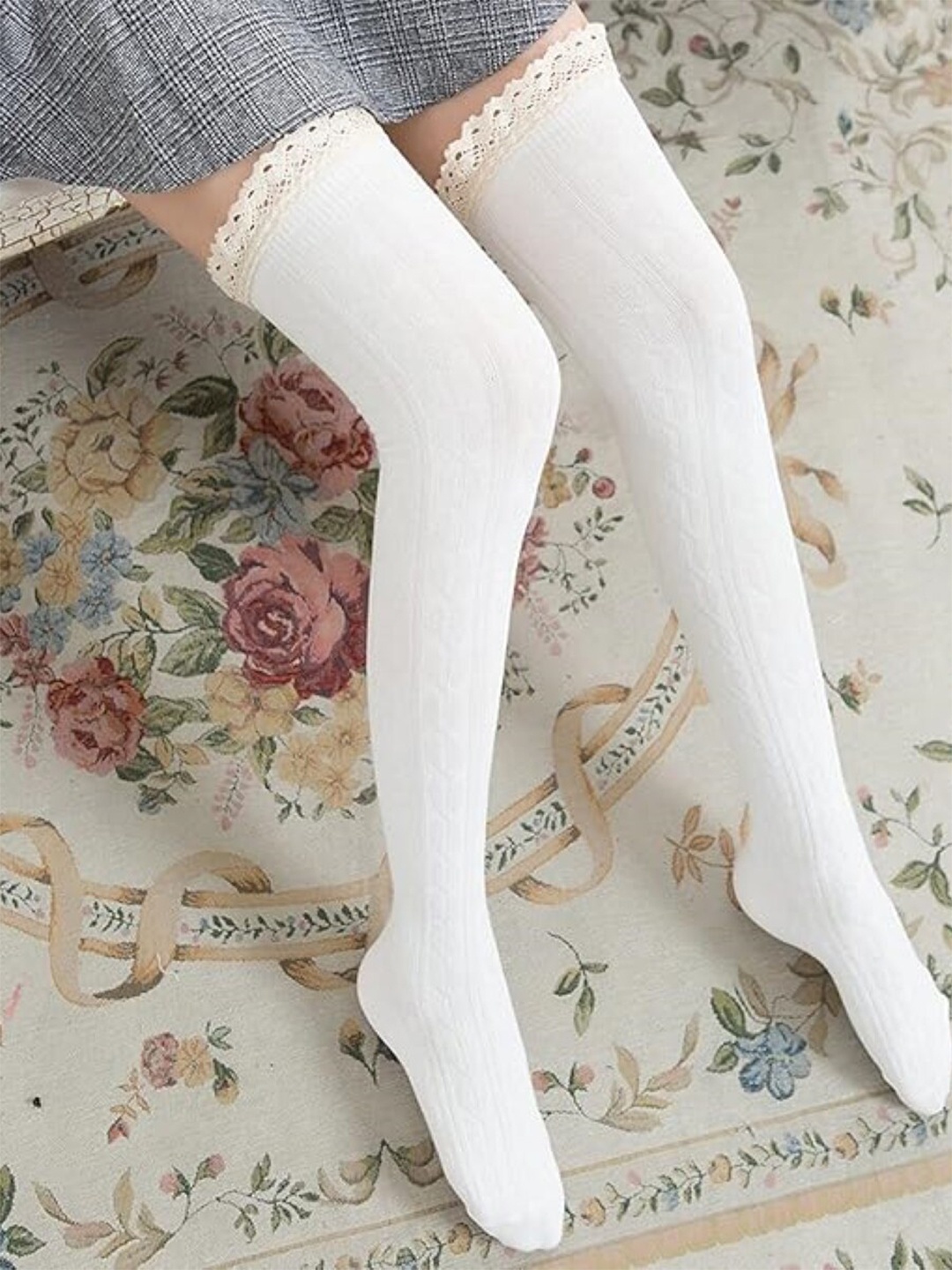 

EL REGALO Women Patterned Above Knee Length Socks, White