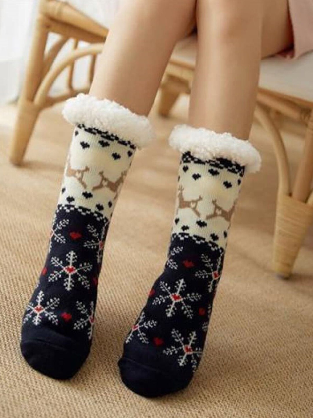 

EL REGALO Women Patterned Calf Length Socks, Black