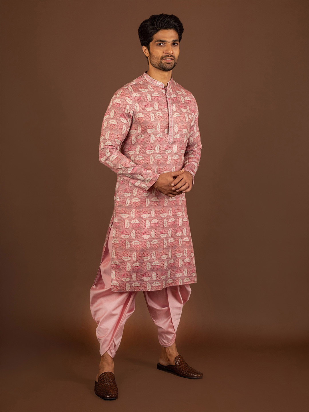 

KISAH Abstract Printed Mandarin Collar Regular Kurta, Pink