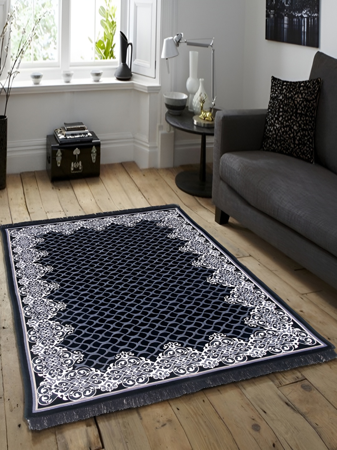 

ZESTURE Black Printed Carpet