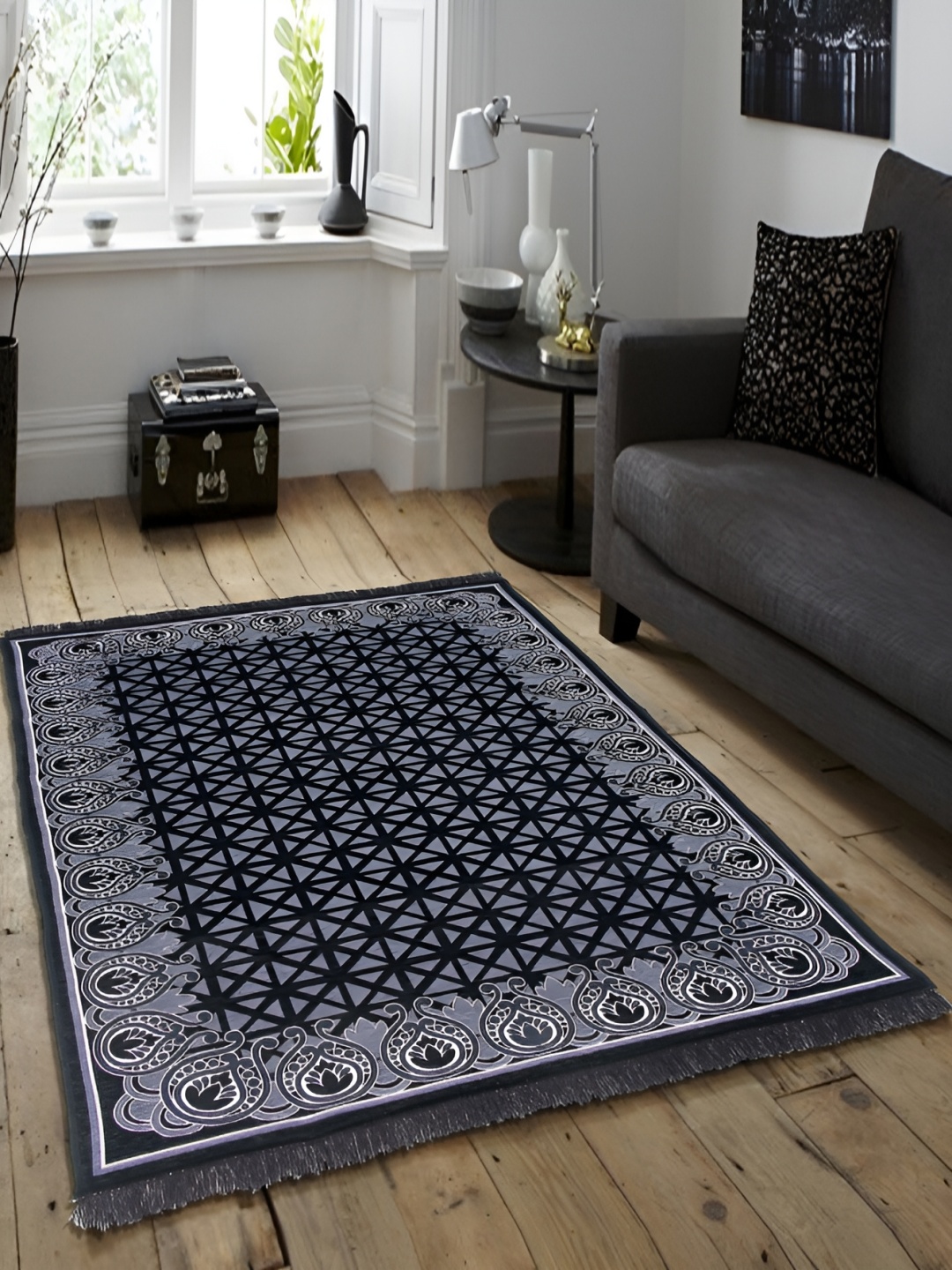 

ZESTURE Black Printed Carpet