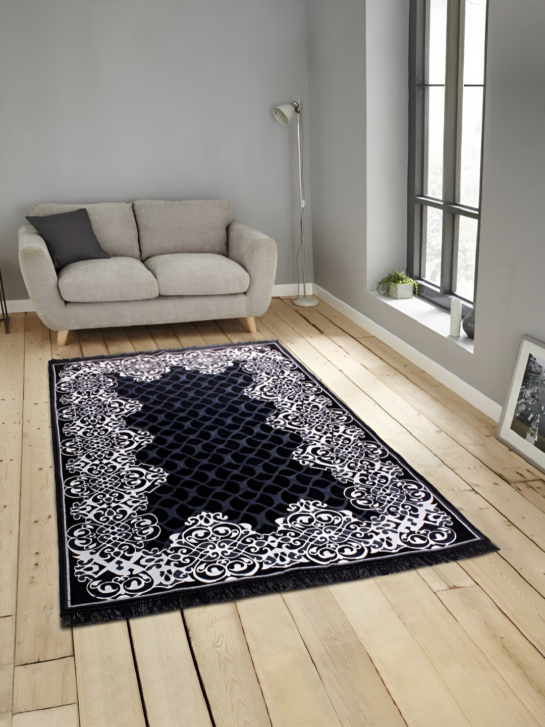 

ZESTURE Black Printed Carpet