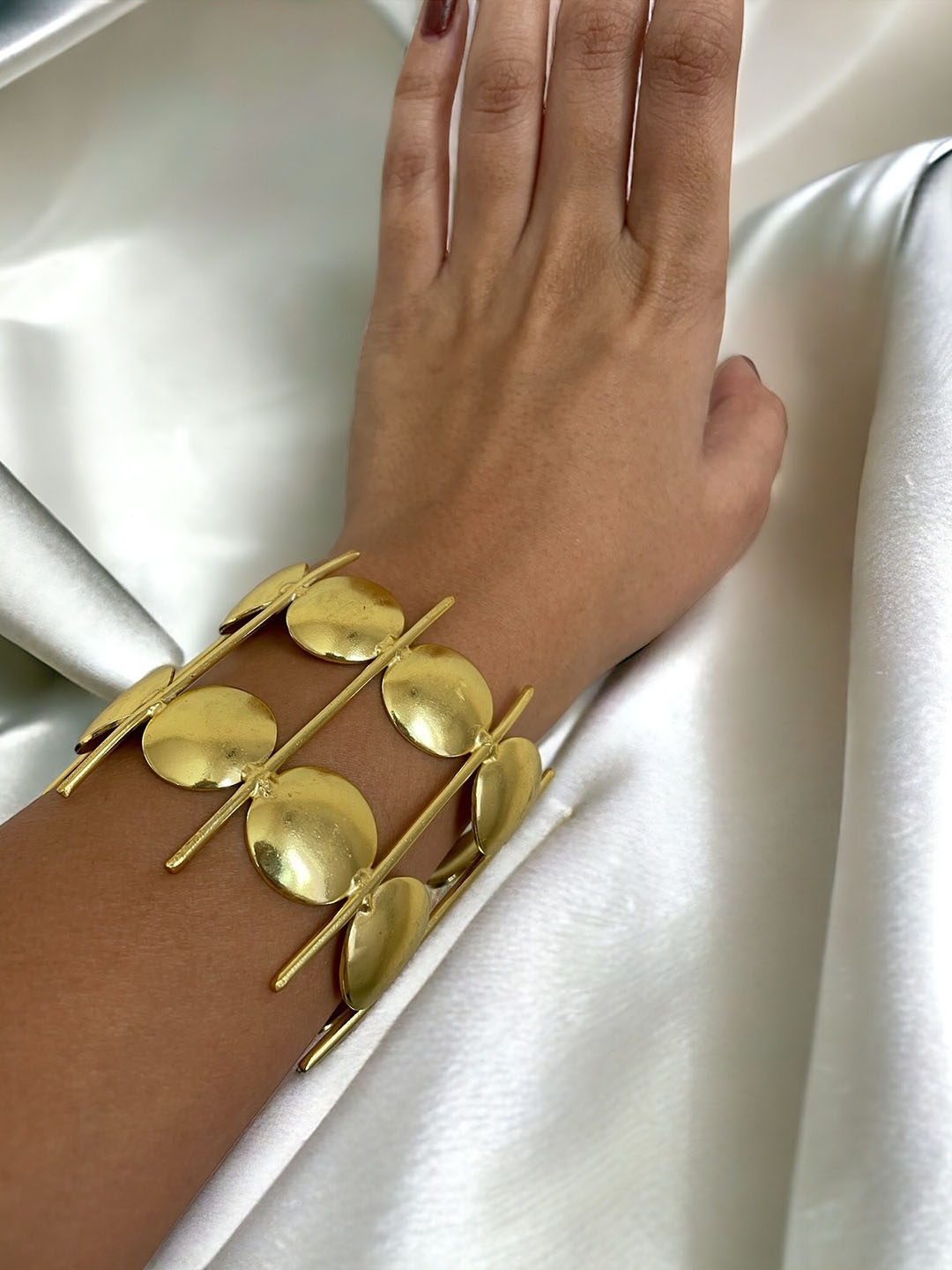 

ISHKAARA Gold-Plated Cuff Bracelet