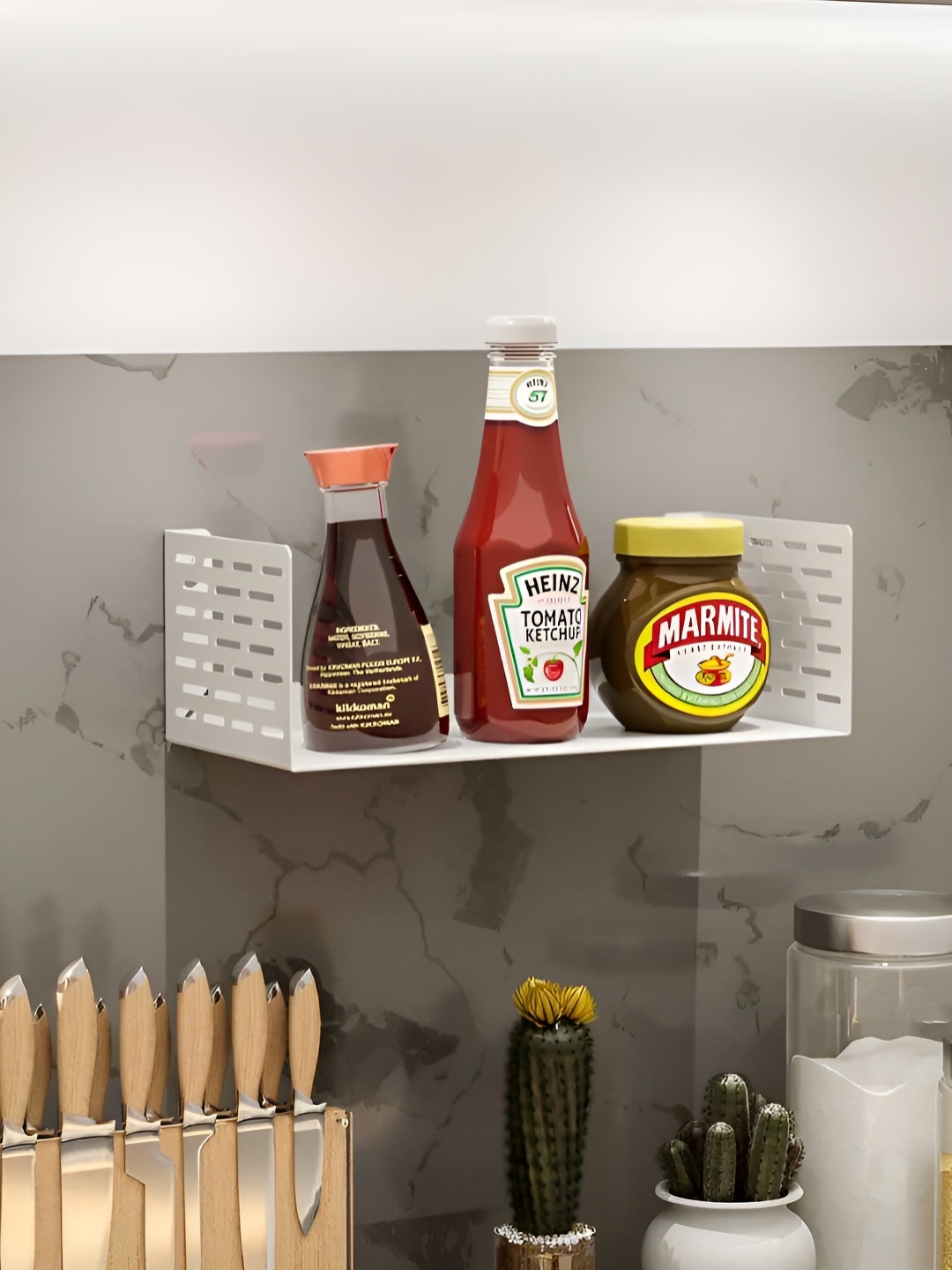 

Spillbox White Metal Basic Wall Shelf