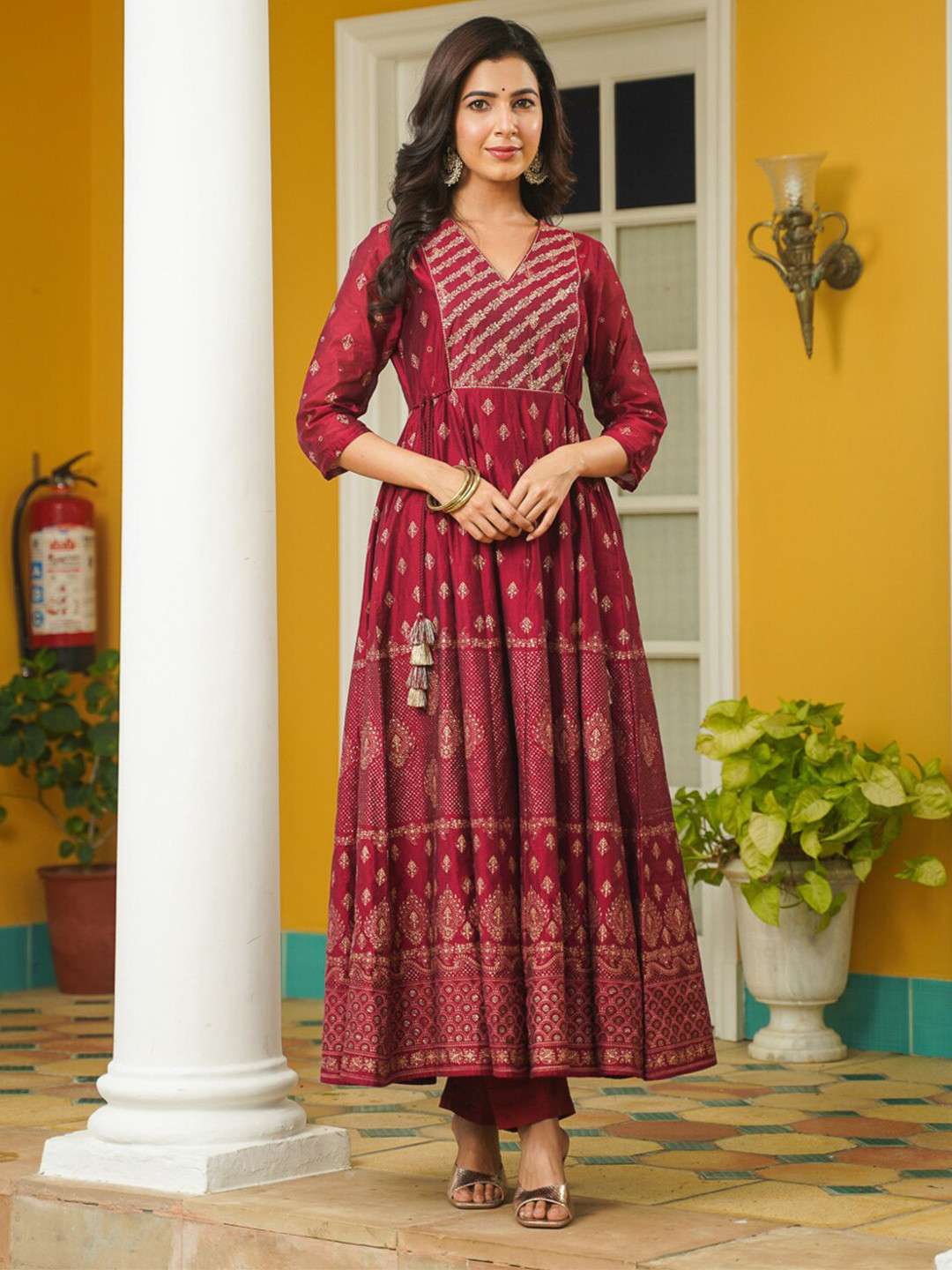 

CRAFTED FOR YOU Ethnic Motifs Printed Sequined Anarkali Chanderi Silk Kurta with Trousers, Maroon