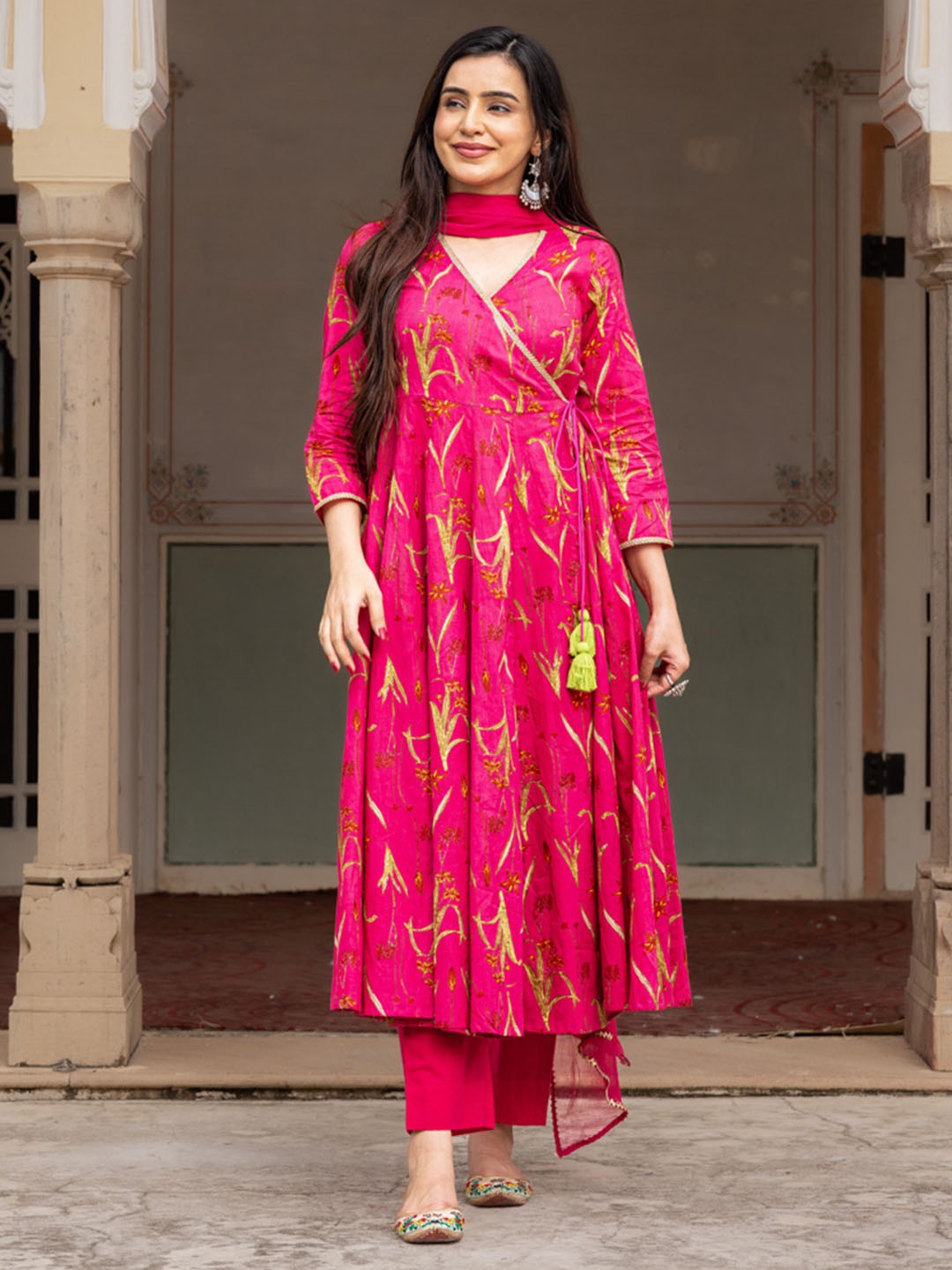 

Ambraee Floral Printed Regular Thread Work Kurta With Palazzos & Dupatta, Blue