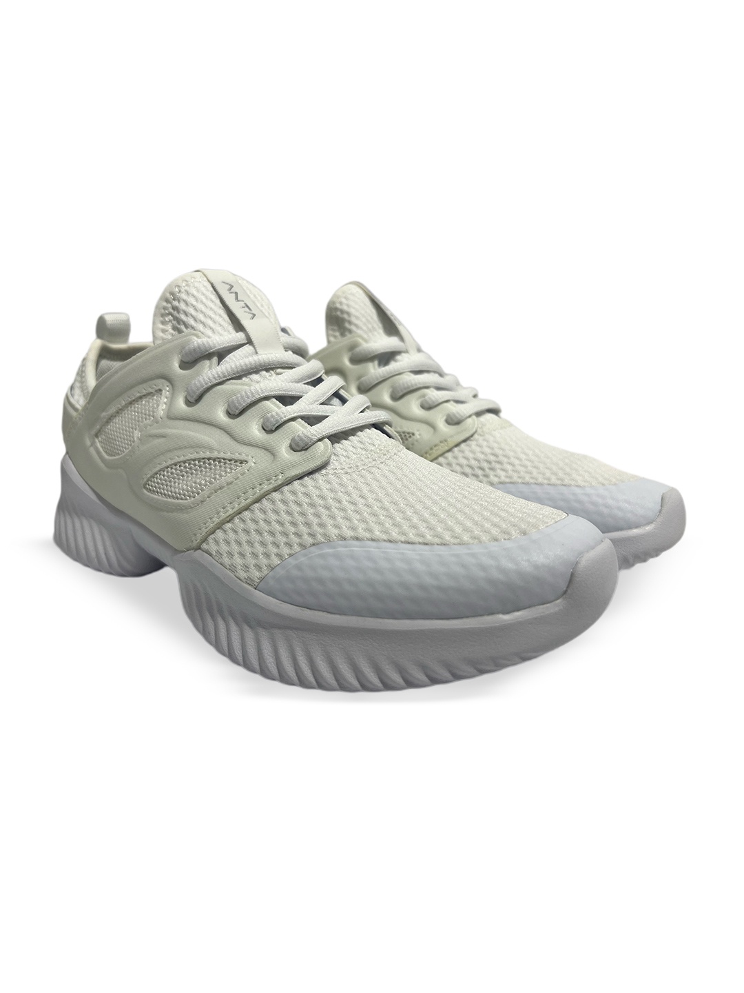 

Anta Women Textured Lightweight Training or Gym Shoes, White