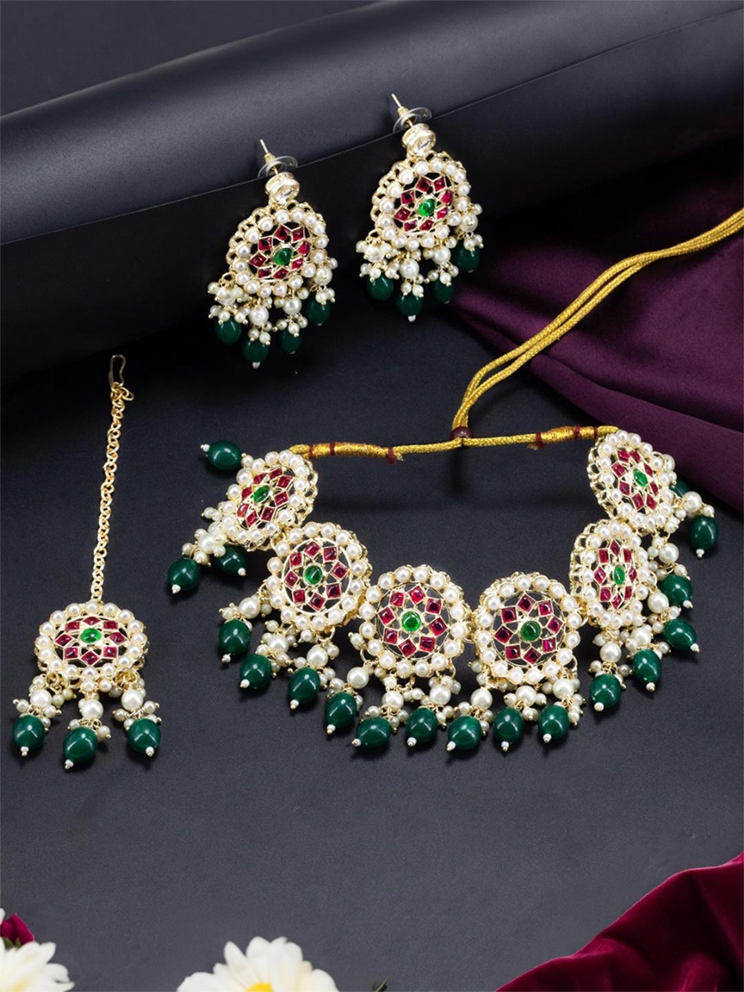 

PRIVIU Gold-Plated Kundan Studded & Beaded Statement Jewellery Set