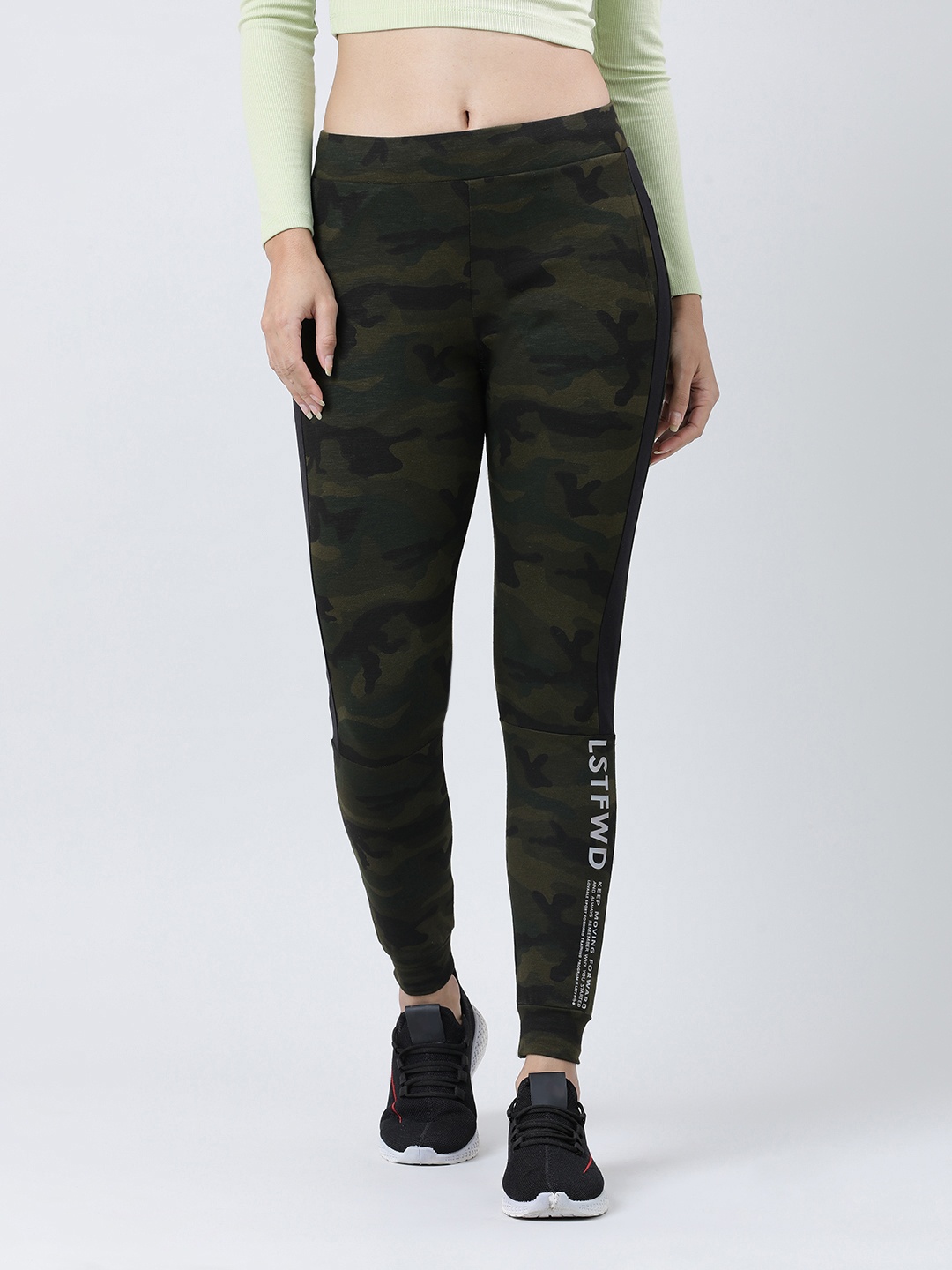 

Lovable Sport Women Camouflage Printed Pure Cotton Slim Fit Joggers, Olive