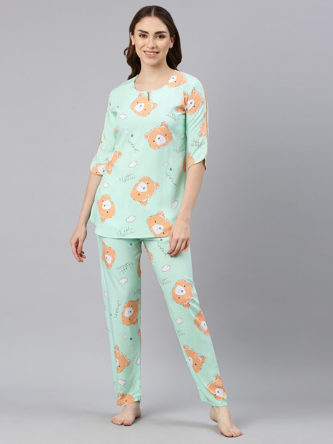

GOLDSTROMS Conversational Printed Round Neck Night suit, Green
