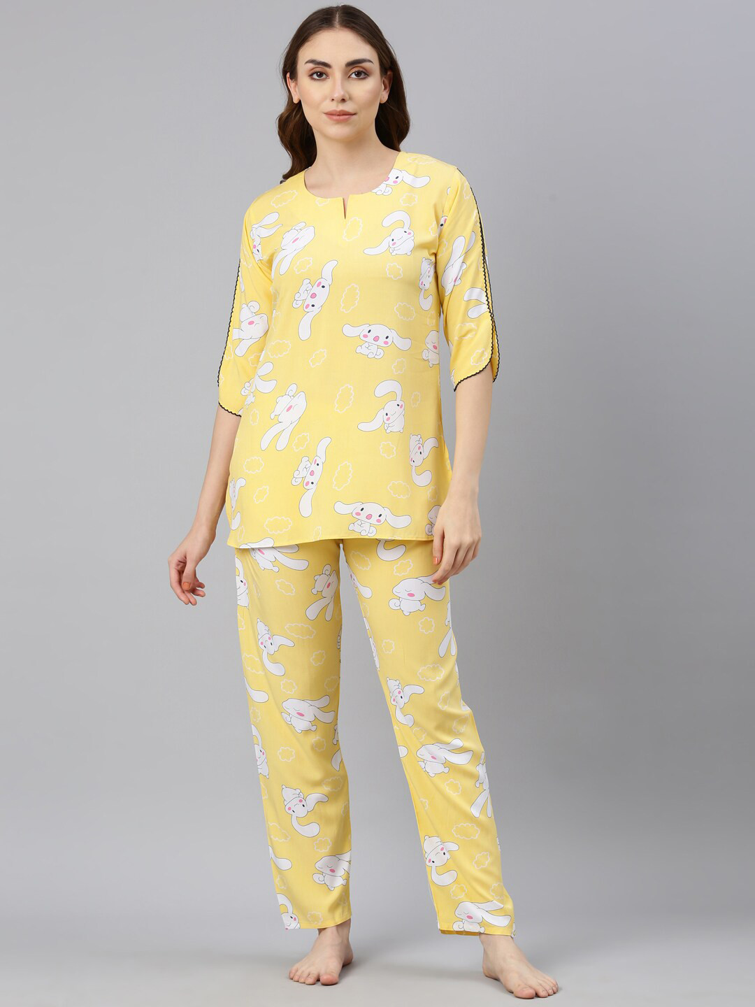 

GOLDSTROMS Conversational Printed Round Neck Night suit, Yellow