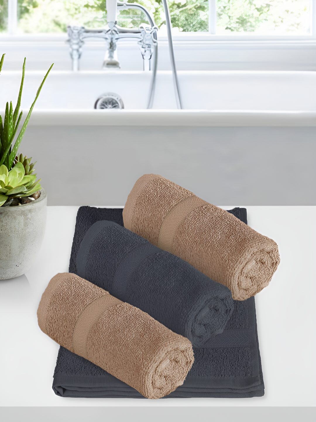 

Story@home 4 Pieces Grey Cotton 550 GSM Hand Towels