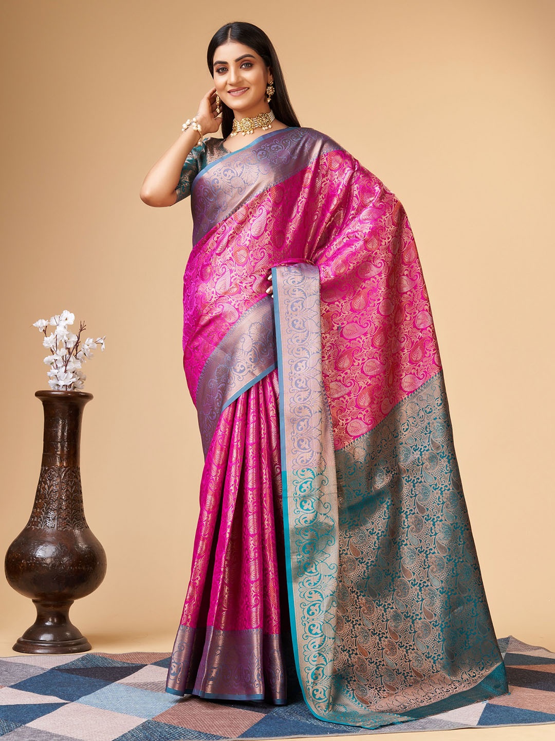 

NOISE Ethnic Motifs Woven Design Zari Pure Silk Kanjeevaram Saree, Pink