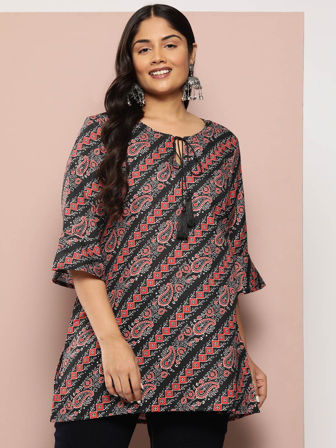 

Sztori Plus Size Ethnic Motifs Printed Kurti, Black