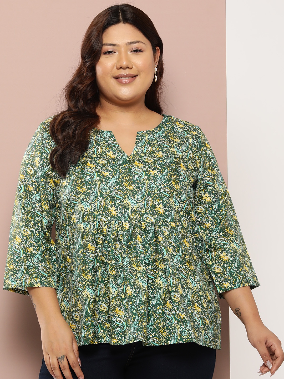 

Sztori Plus Size Paisley Printed Pleated Kurti, Green