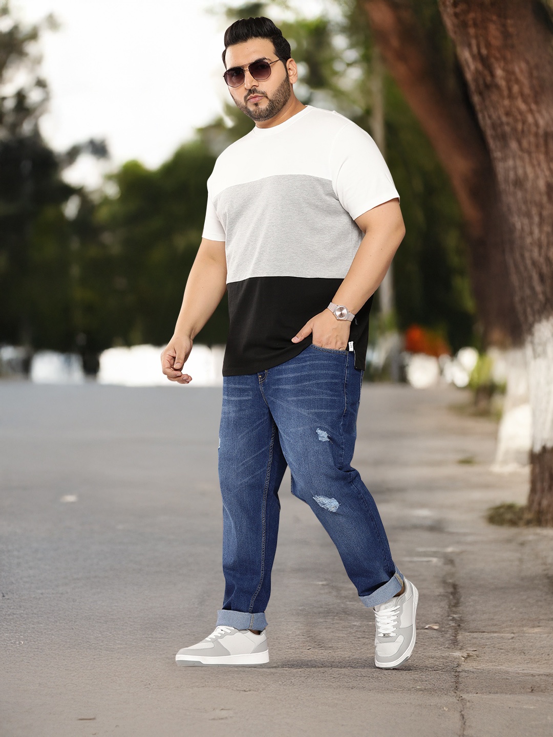 

Sztori Men Plus Size Slim Fit Mildly Distressed Light Fade Jeans, Blue