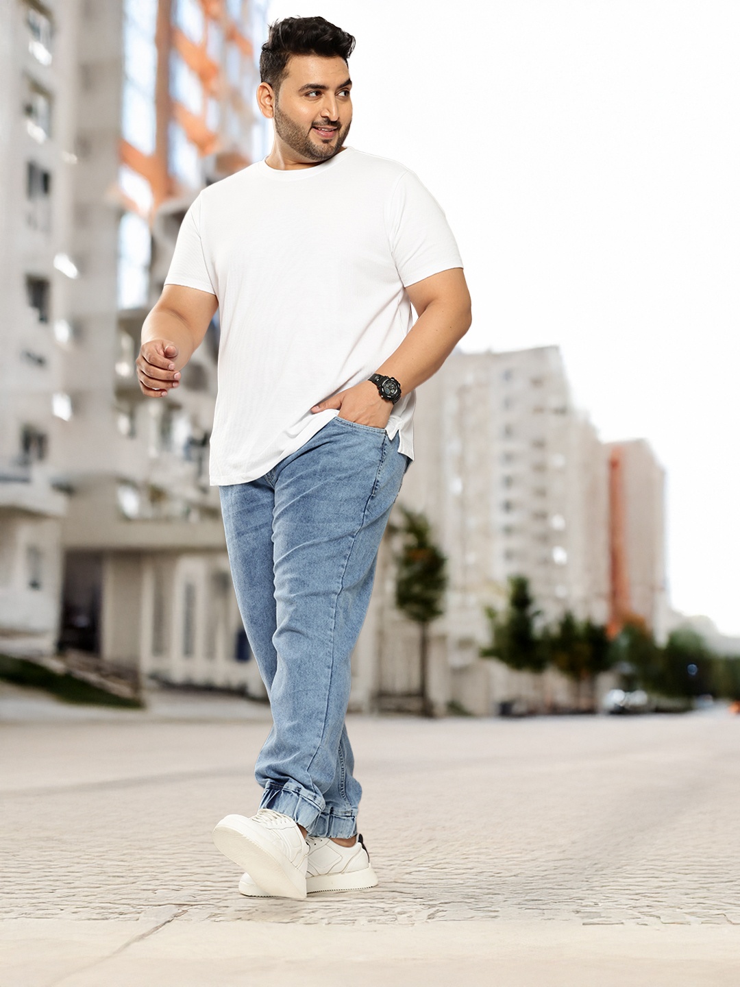 

Sztori Men Plus Size Jogger Fit Light Fade Stretchable Jeans, Blue