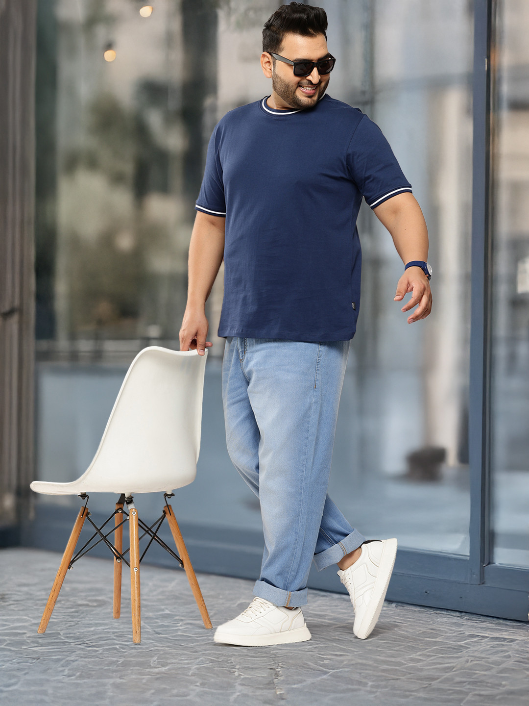 

Sztori Men Plus Size Relaxed Fit Light Fade Stretchable Jeans, Blue
