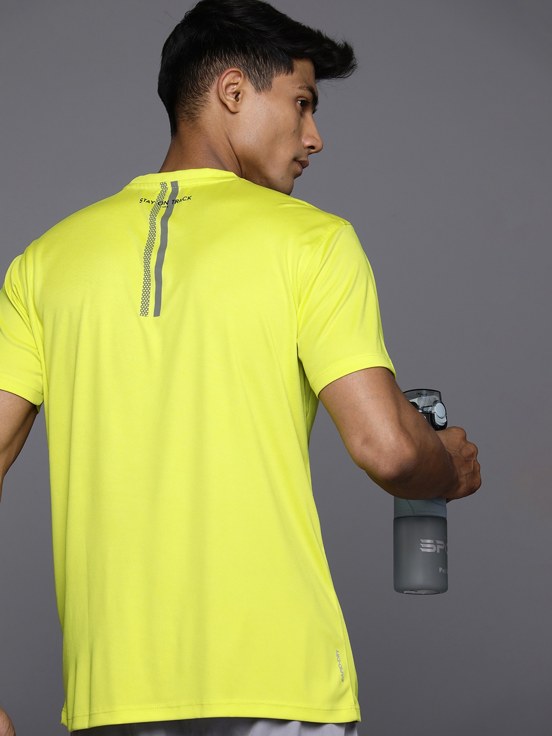 

HRX by Hrithik Roshan Rapid-Dry Running T-shirt, Fluorescent green