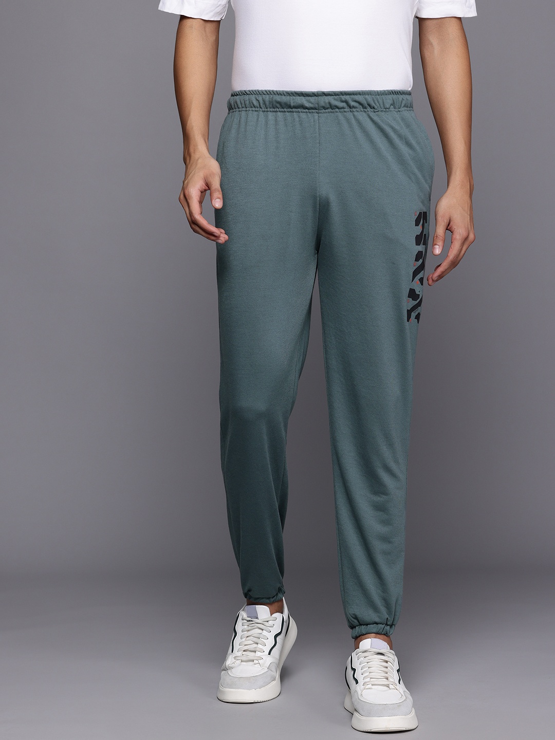 

HRX by Hrithik Roshan Men Regular Fit Casual Joggers, Grey