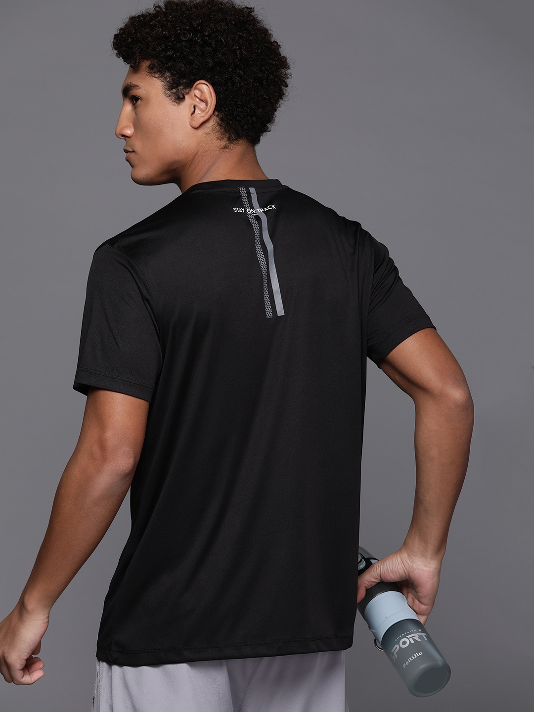 

HRX by Hrithik Roshan Rapid-Dry Running T-shirt, Black