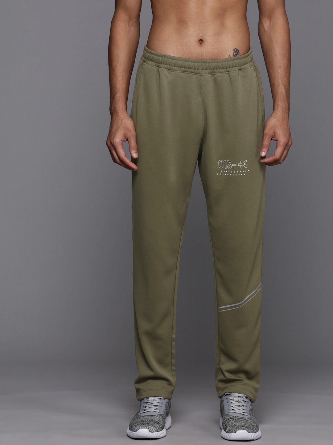 

HRX by Hrithik Roshan Men Regular Fit Rapid Dry Track Pants, Olive