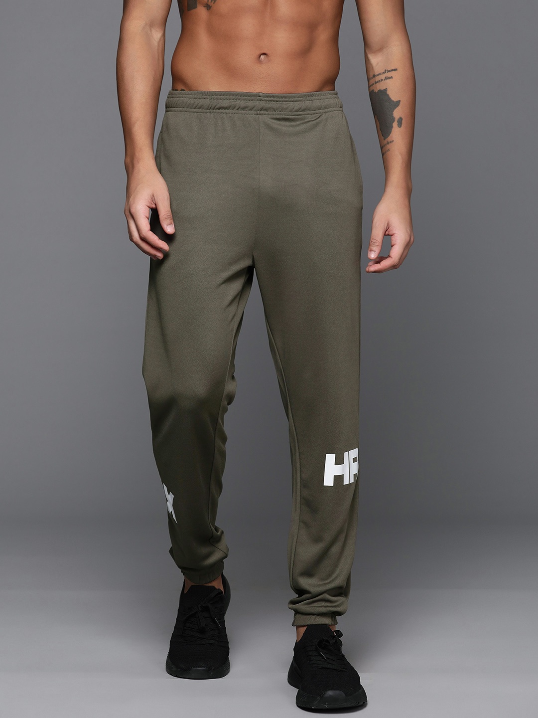 

HRX by Hrithik Roshan Men Rapid Dry Training Joggers, Olive