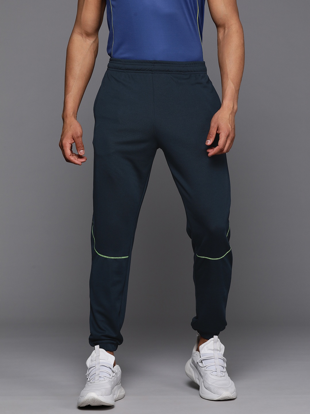 

HRX by Hrithik Roshan Men Rapid Dry Antimicrobial Training Joggers, Navy blue