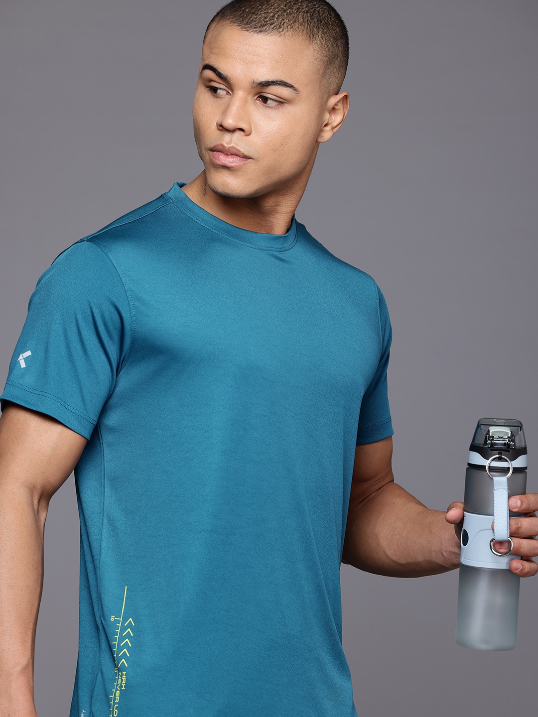 

HRX by Hrithik Roshan Rapid-Dry Solid Running T-shirt with Reflective Detail, Teal