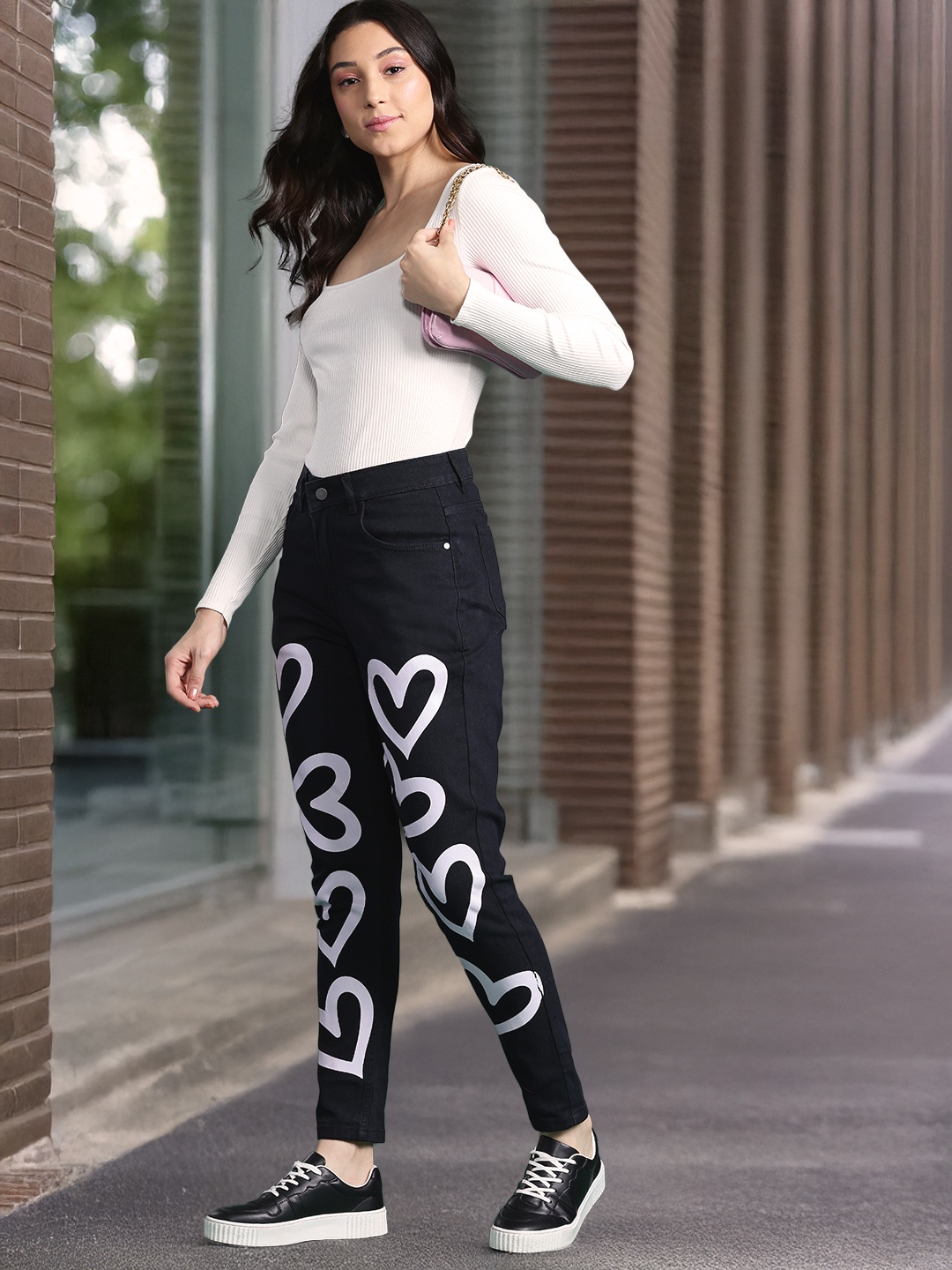 

DressBerry Women Mom Fit Printed Stretchable Jeans, Black