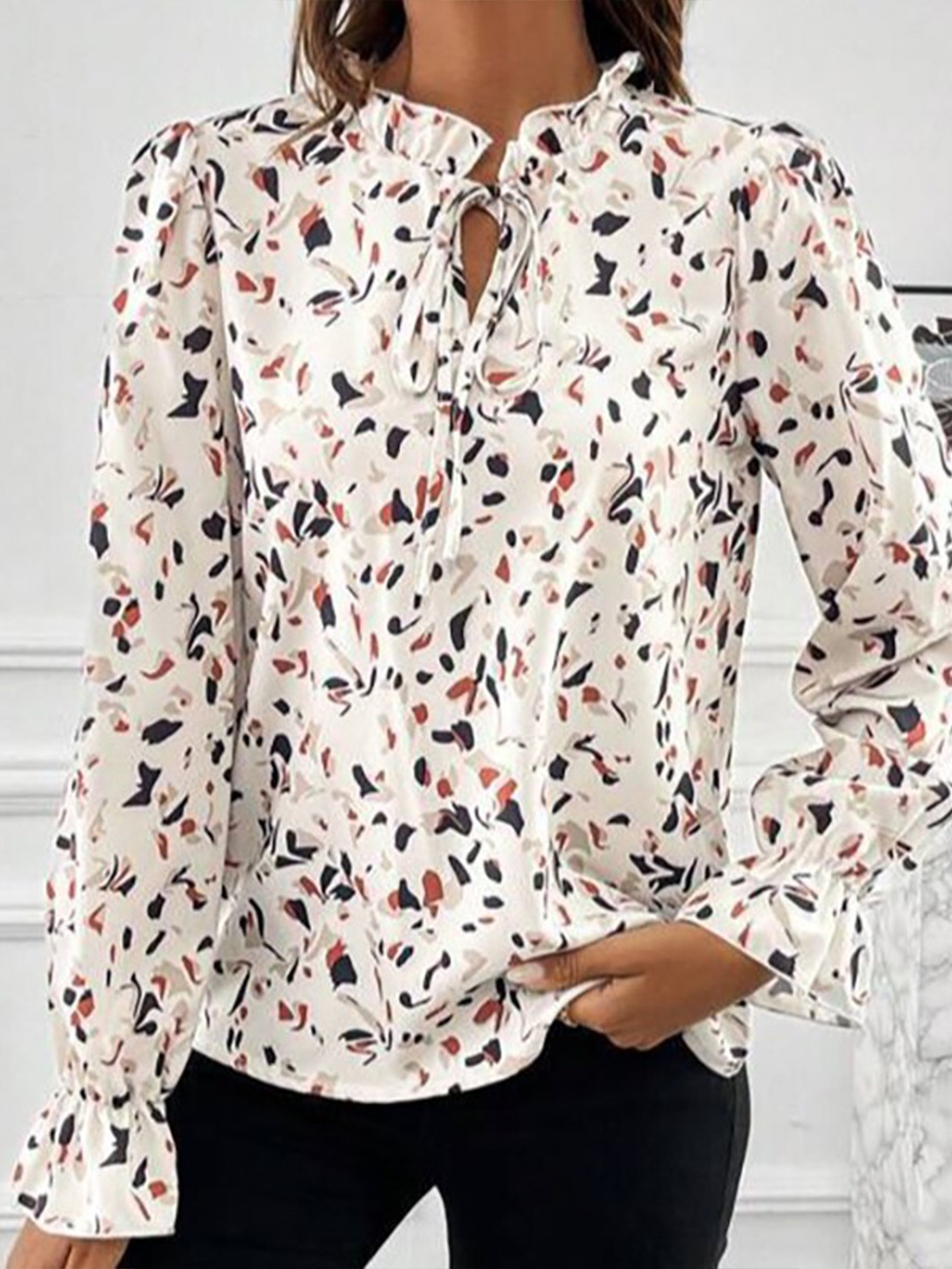 

StyleCast Beige Floral Printed Tie-Up Neck Bell Sleeves Top