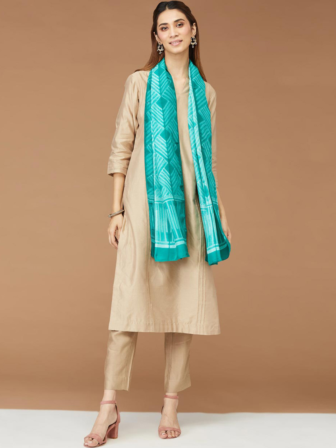 

Fabindia Women Geometric Printed Silk Stole, Teal
