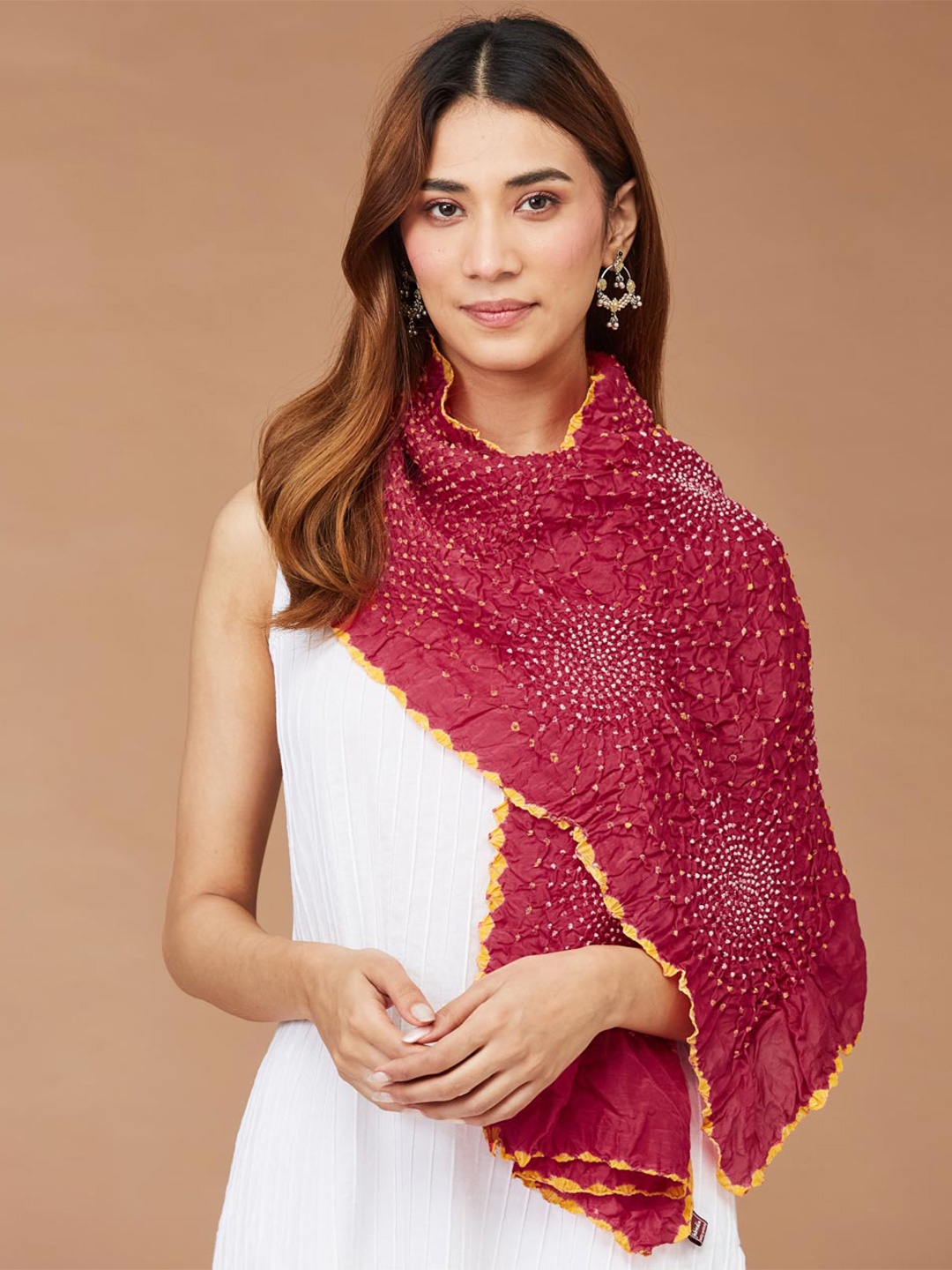 

Fabindia Bandhani Dyed Modal Stole, Magenta