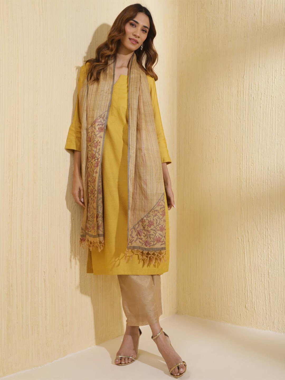 

Fabindia Floral Printed Silk Stole, Beige