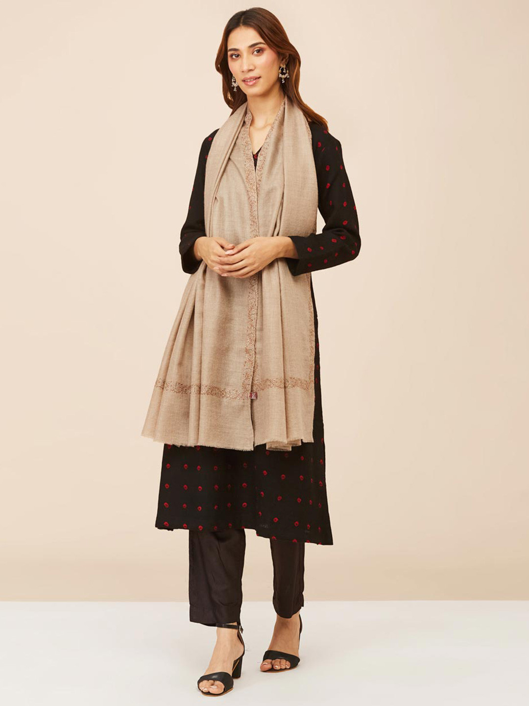 

Fabindia Floral Embroidered Wool Stole, Beige
