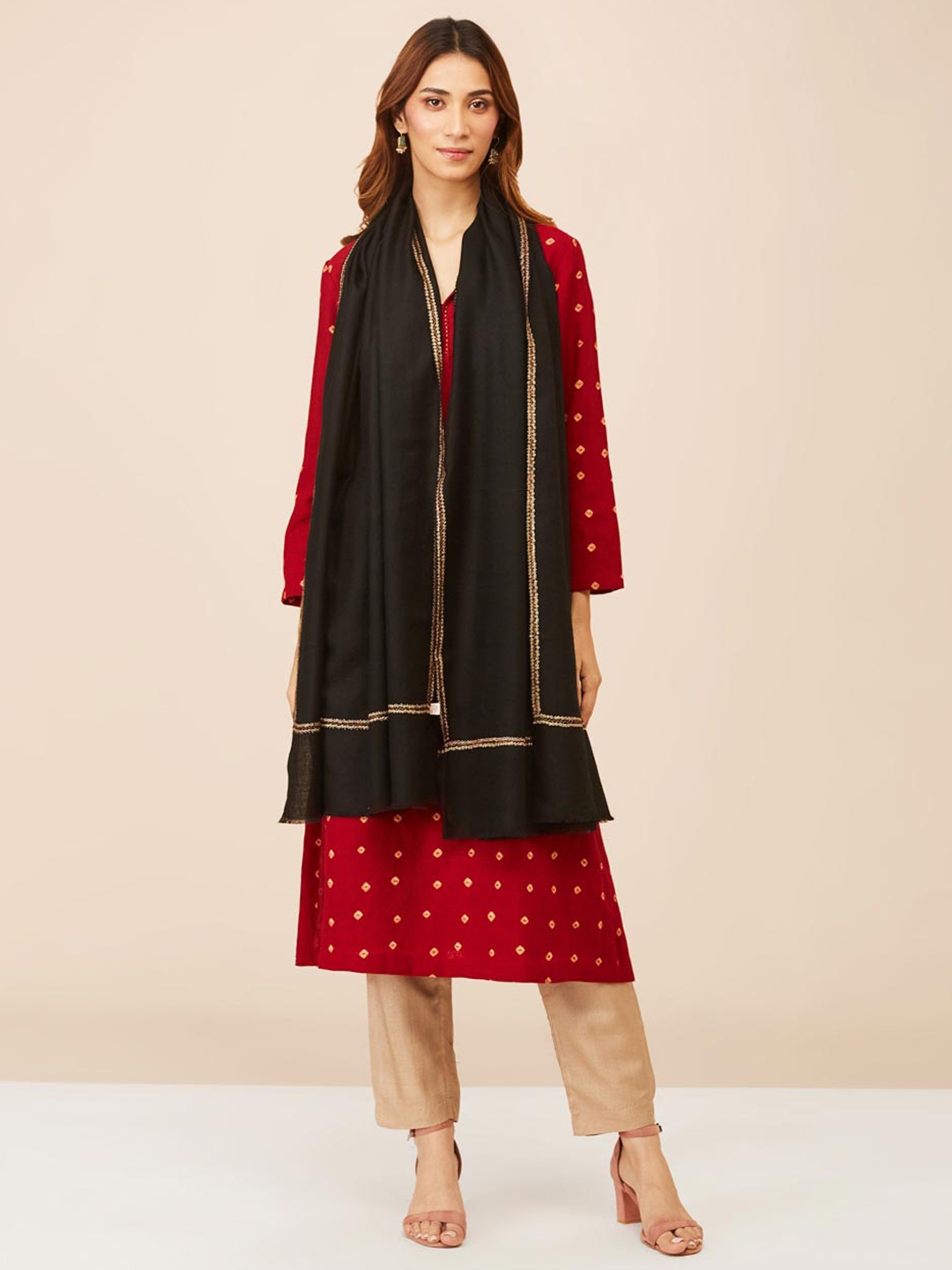 

Fabindia Floral Embroidered Wool Stole, Black