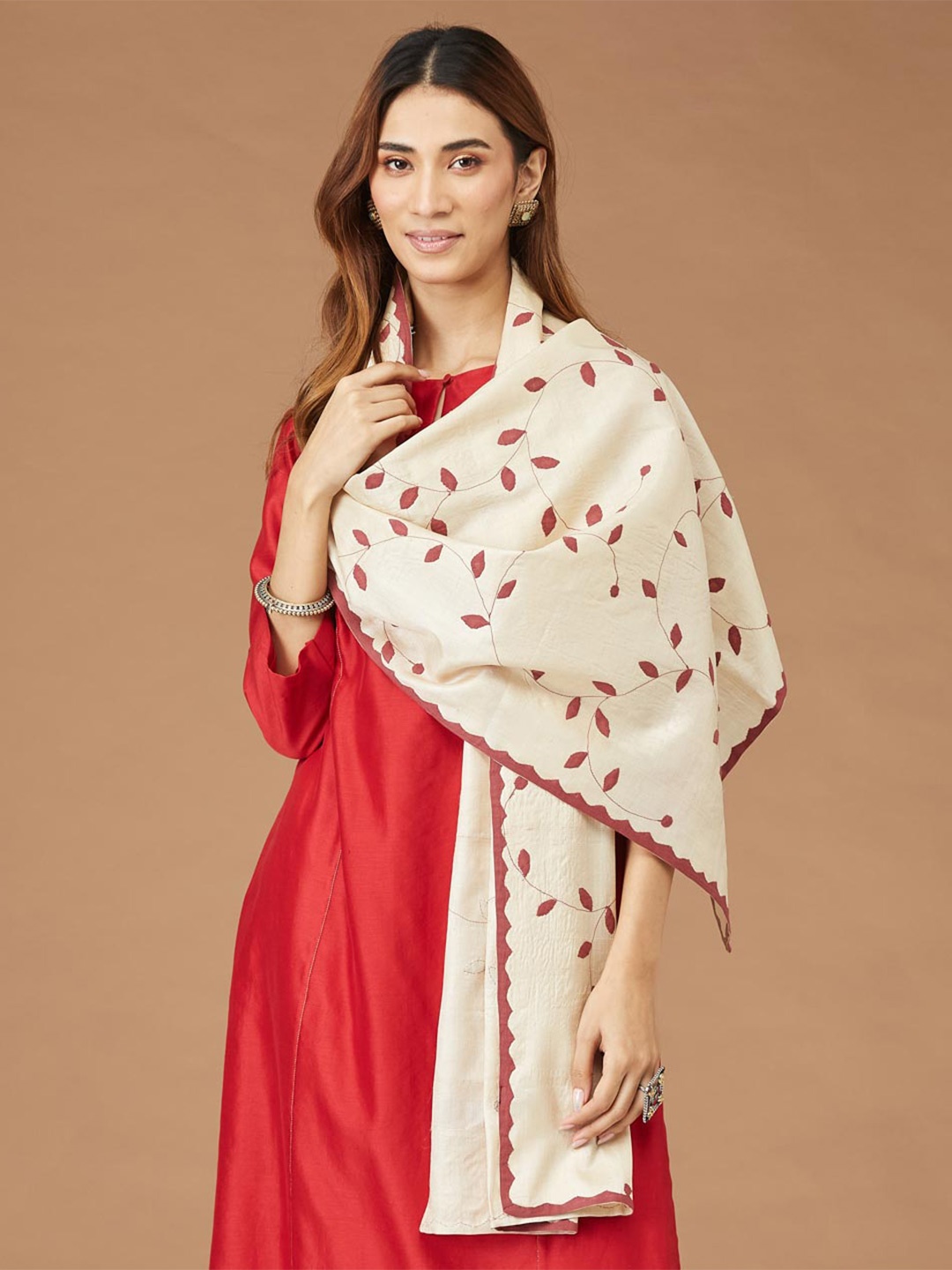 

Fabindia Women Floral Embroidered Silk Stole, Beige