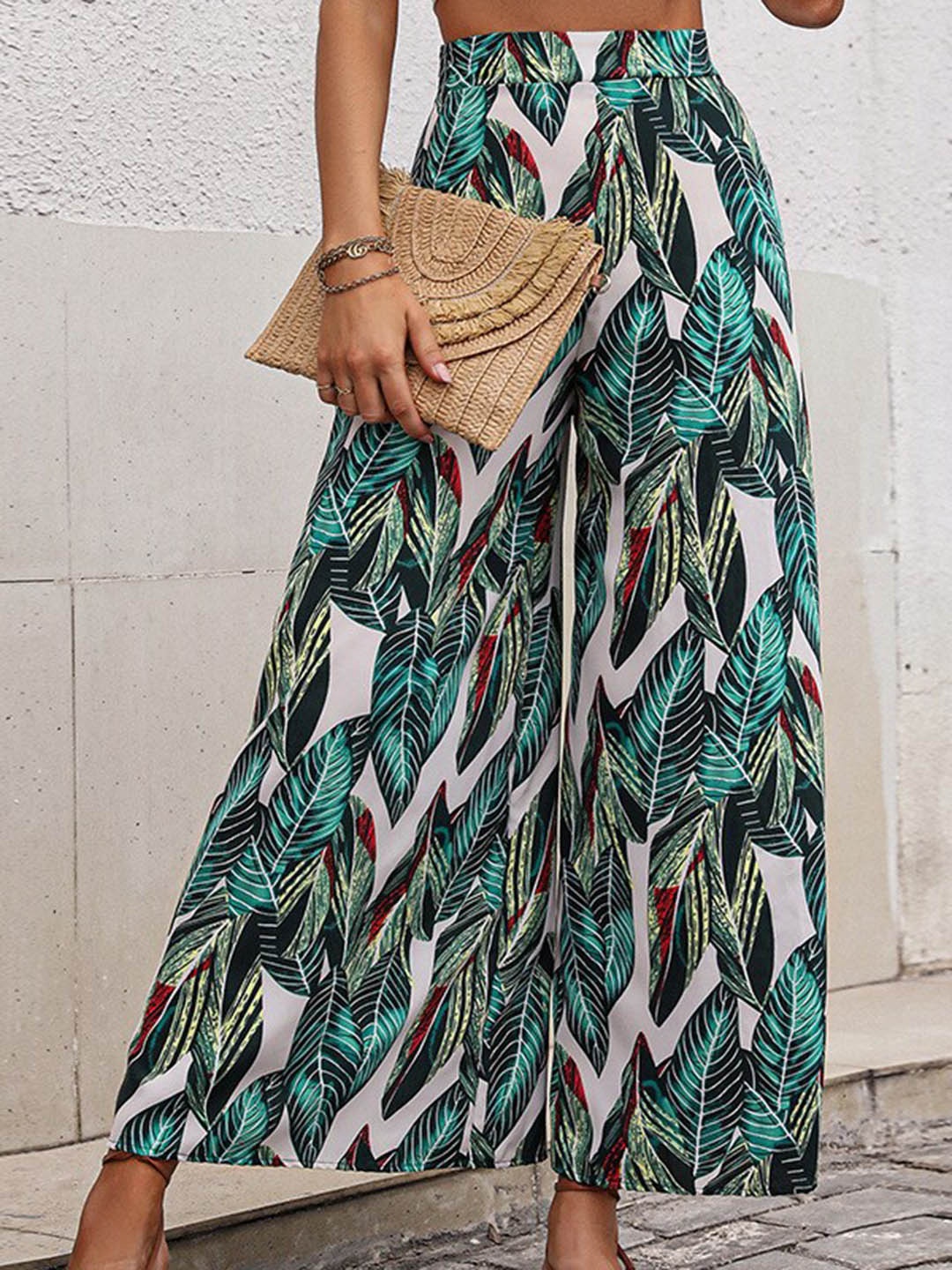 

StyleCast Women Green Floral Printed Loose Fit High-Rise Easy Wash Parallel Trousers