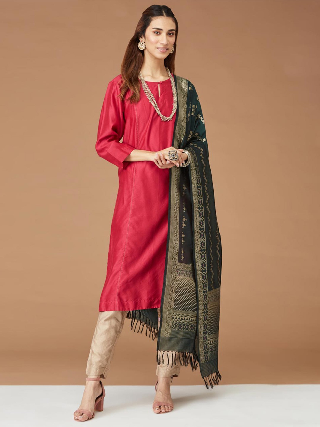 

Fabindia Ethnic Motif Woven Design Dupatta with Zari, Green