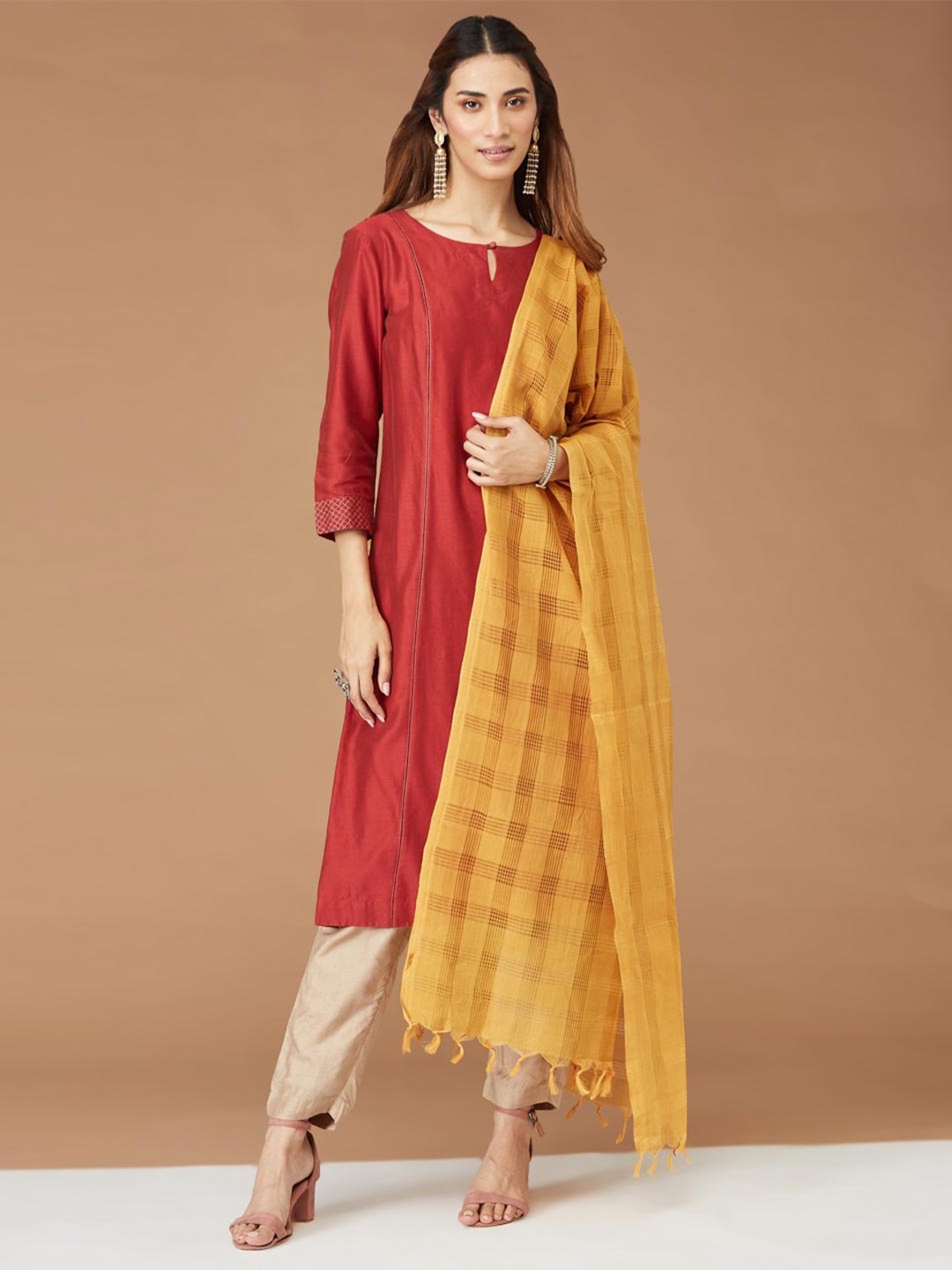 

Fabindia Checked Cotton Dupatta, Mustard