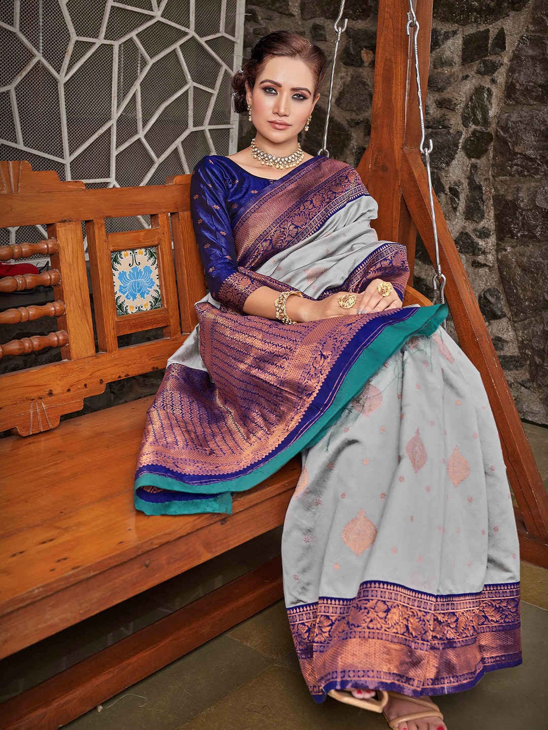 

Chandbaali Ethnic Motifs Woven Design Zari Kanjeevaram Saree, Blue