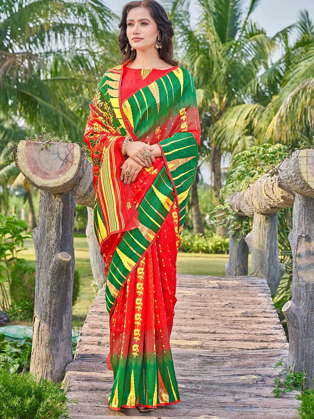 

Chandbaali Floral Printed Woven Design Zari Silk Cotton Jamdani Saree, Green