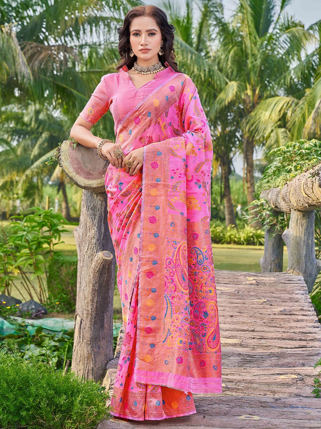 

Chandbaali Floral Printed Woven Design Zari Banarasi Saree, Pink